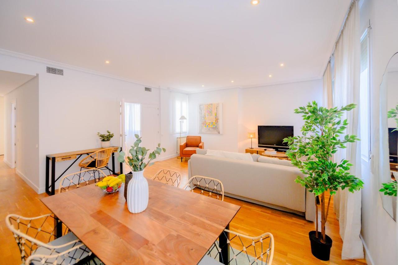 For You Rentals Coqueto Y Bonito Apartamento Temporal De Dos Dormitorios En El Retiro Axii66 Madri Exterior foto