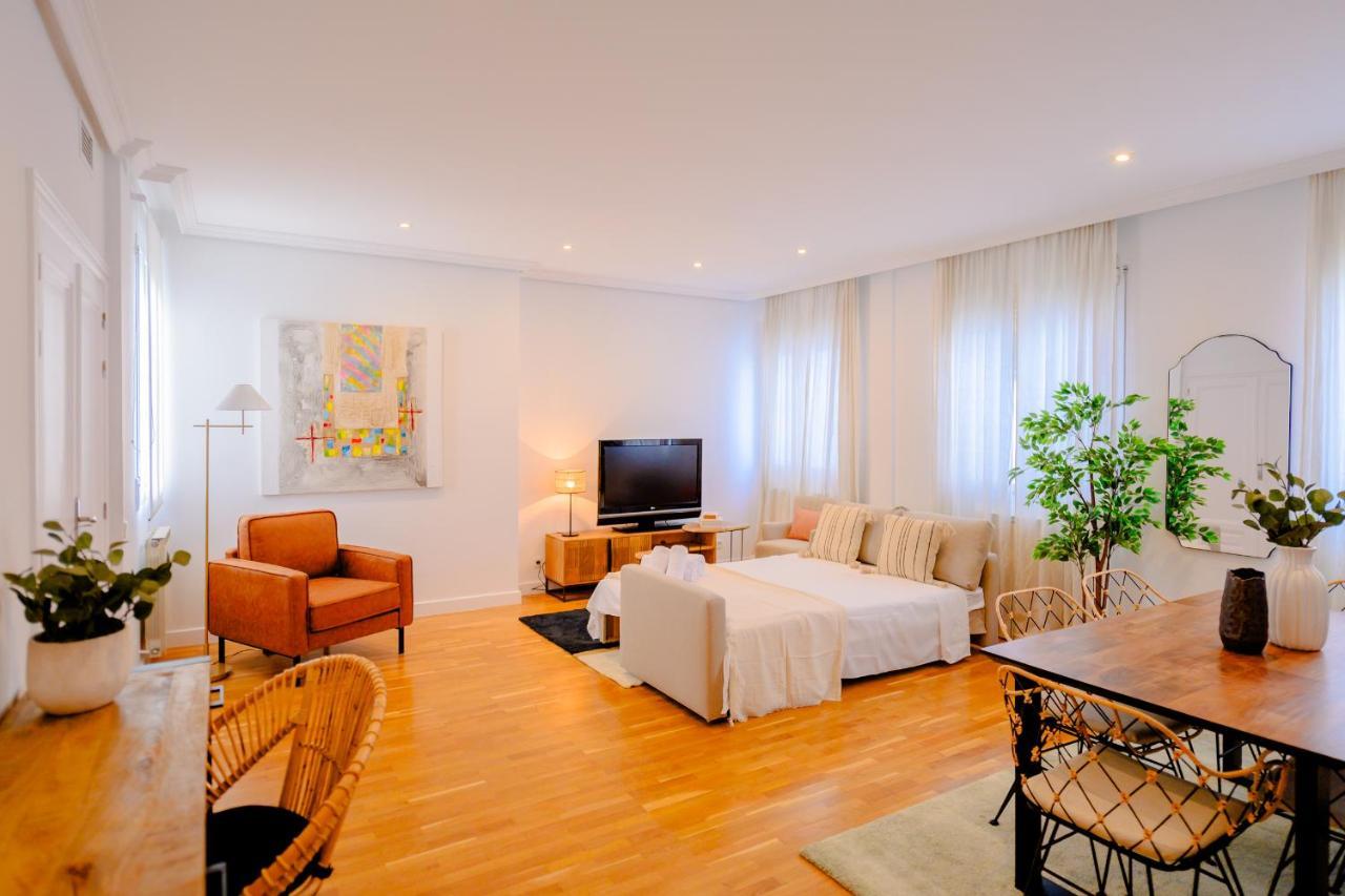 For You Rentals Coqueto Y Bonito Apartamento Temporal De Dos Dormitorios En El Retiro Axii66 Madri Exterior foto